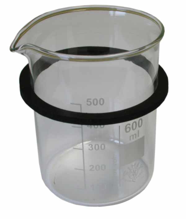 Glass beaker with retaining ring