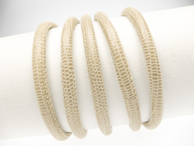 Nappaleder Echsenlederprägung, rund gesäumt, Ø 4 mm, beige Nappaleder Echsenlederprägung, rund gesäumt, Ø 4 mm, beige