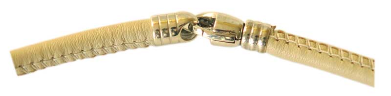 Chiusura a moschettone con terminali rigati 5 mm Chiusura a moschettone con terminali rigati 5 mm
