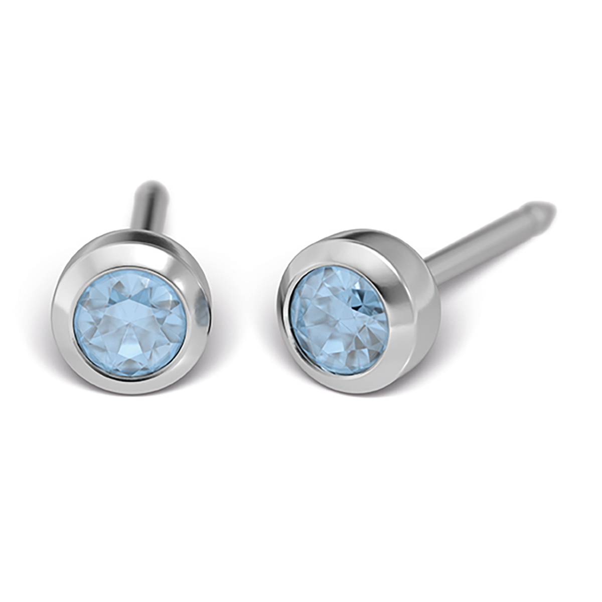 System 75 ear studs, white System 75 ear studs, white