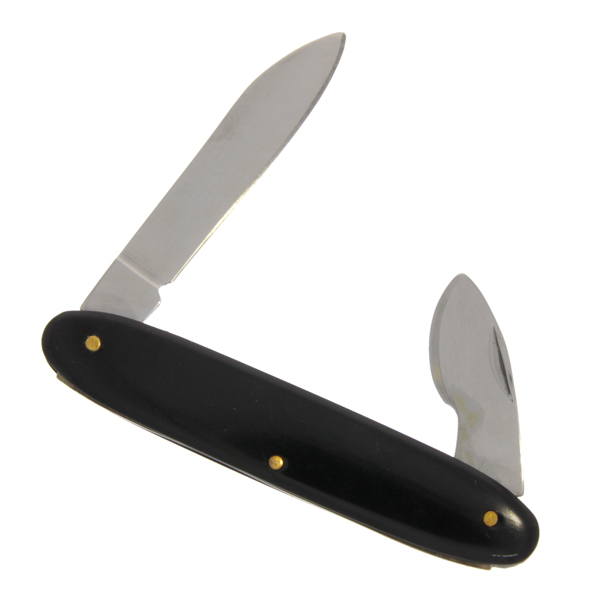 Pocket knife for cases