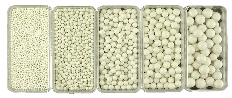 Assortimento di sfere di ceramica Media white Assortimento di sfere di ceramica Media white