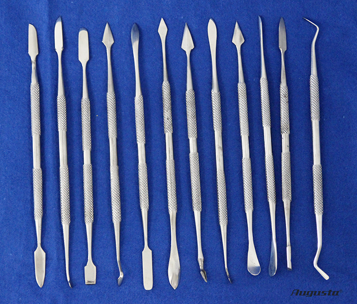 Incisori e spatole per lavorazione cera Incisori e spatole per lavorazione cera